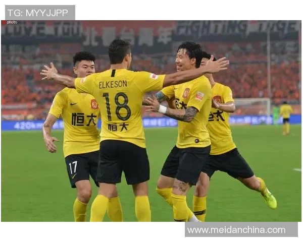 中超焦点战大连一方迎战恒大两队争夺季后赛名额的关键对决